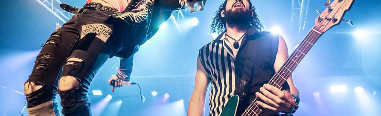 El poder multicultural de Gogol Bordello conquista nuevamente el SWG3