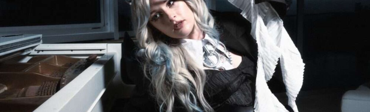 Mothica está de regreso con “Evergreen Misery”