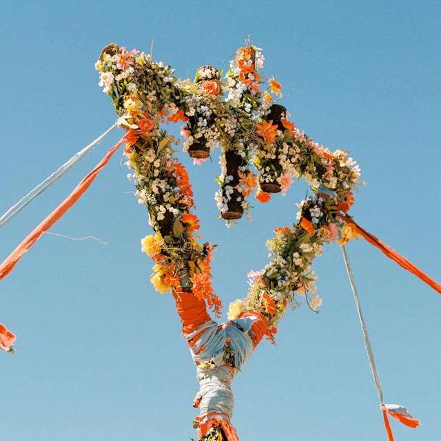 The Devil Wears Prada – Flowers (2025) thumb image