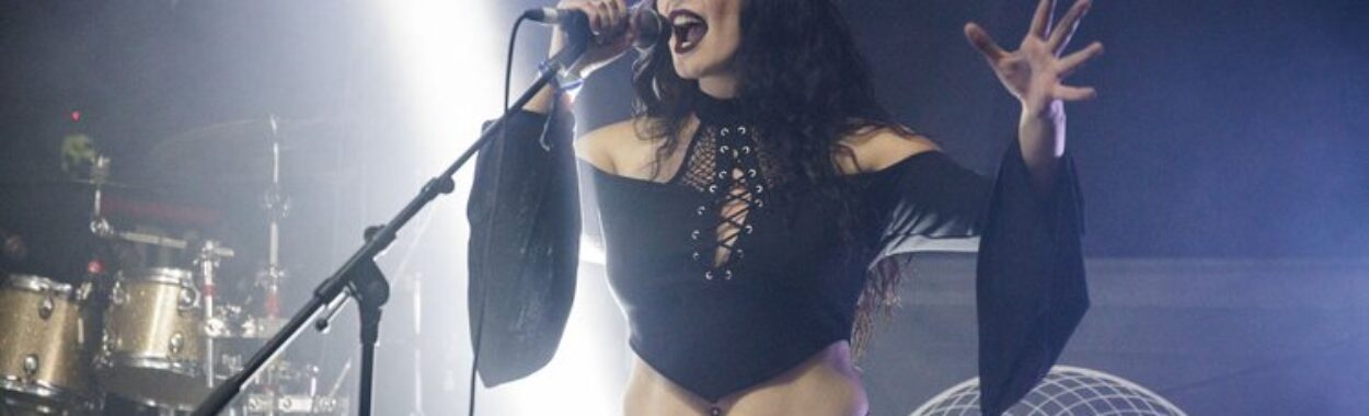 She Must Burn incendian la escena con “Kingdom Come”