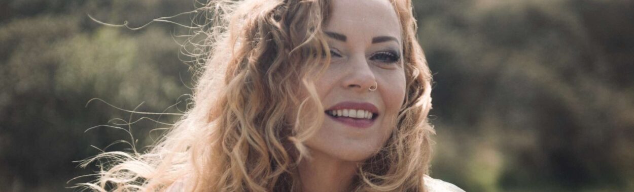 Anneke van Giersbergen: “Lo importante para triunfar es ser una misma y crear desde el corazón”